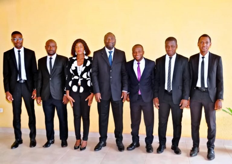 Les nouveaux docteurs le Professeur Séni Ouedraogo